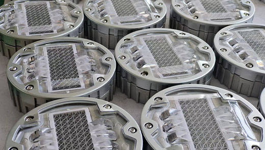 solar road studs